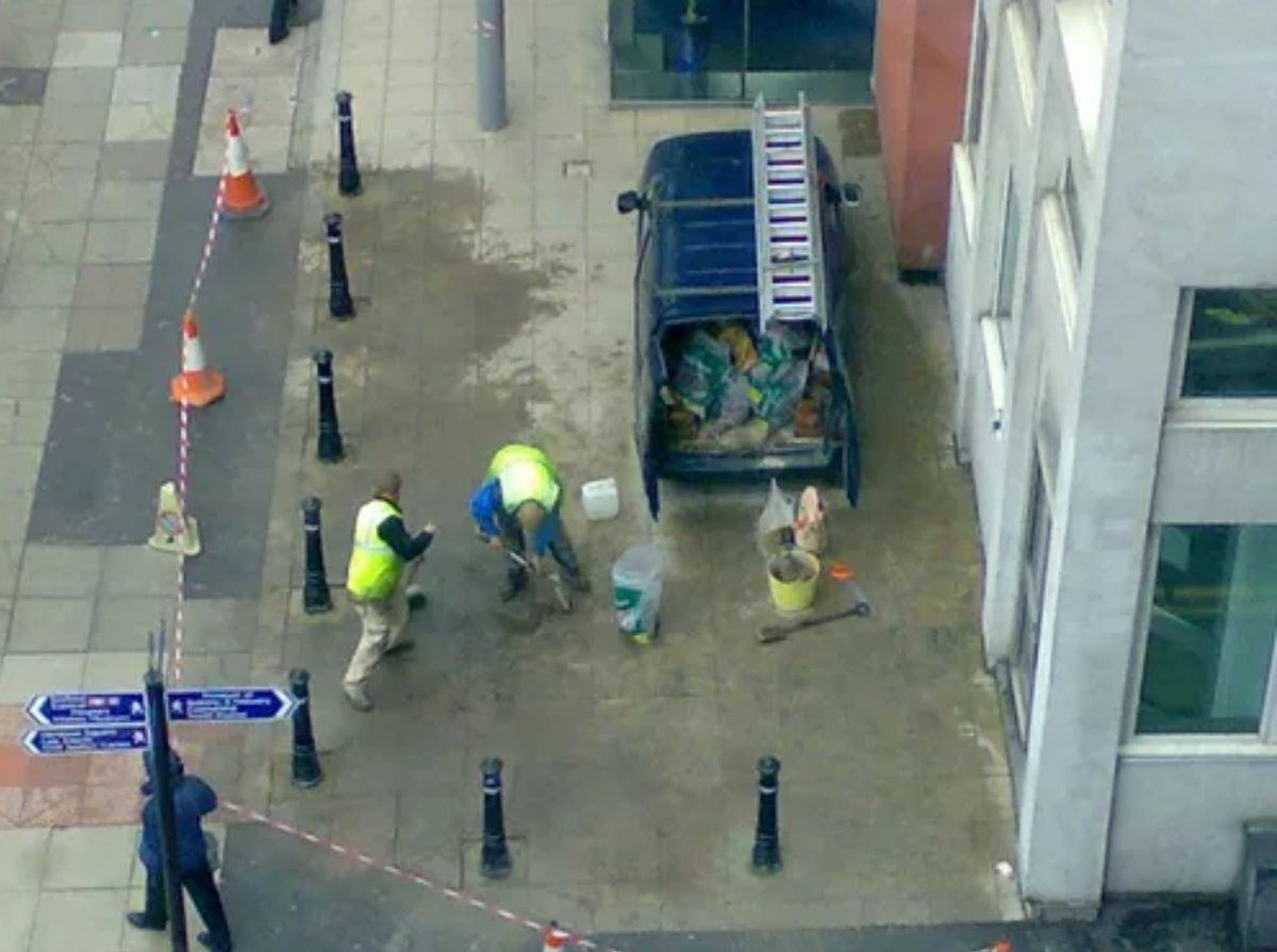 road construction crew