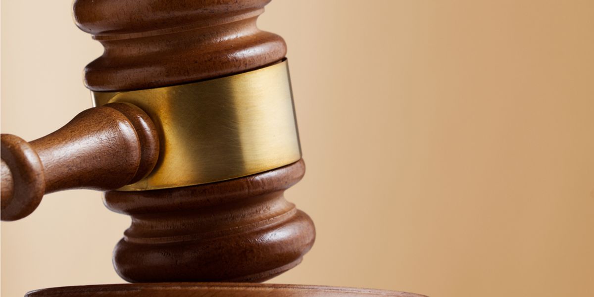 Gavel hitting table