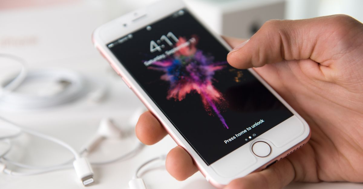 Did a Young Girl Disconnect her Grandfather's Life Support to Plug in her Phone’s Charger?