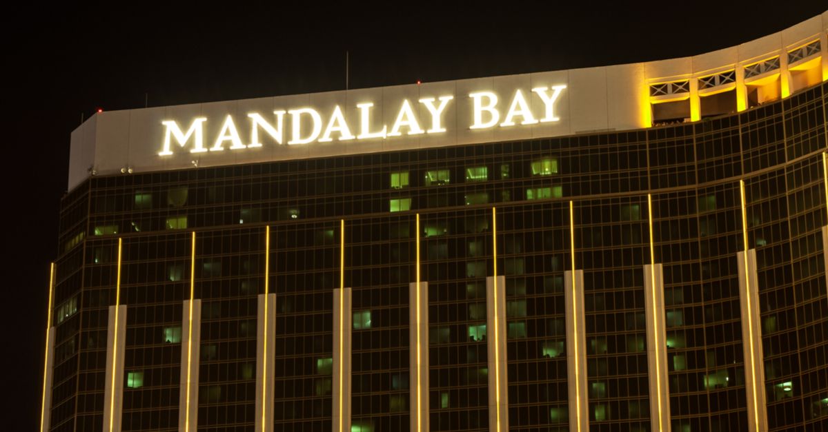 Mandalay Bay hotel at night