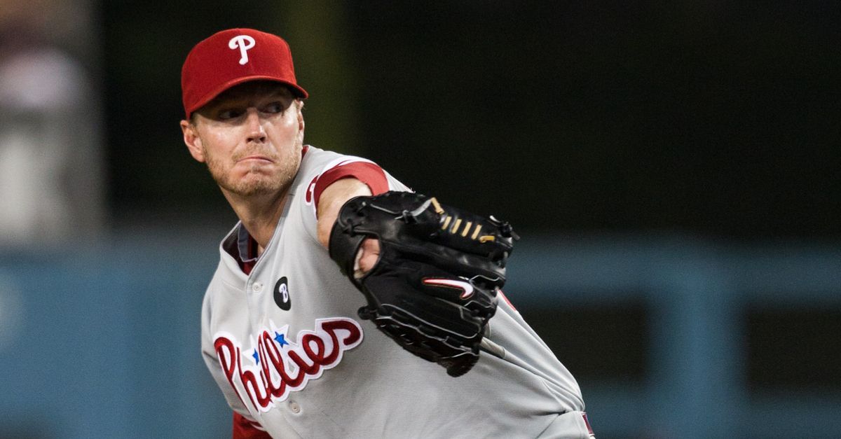 Roy Halladay pitching