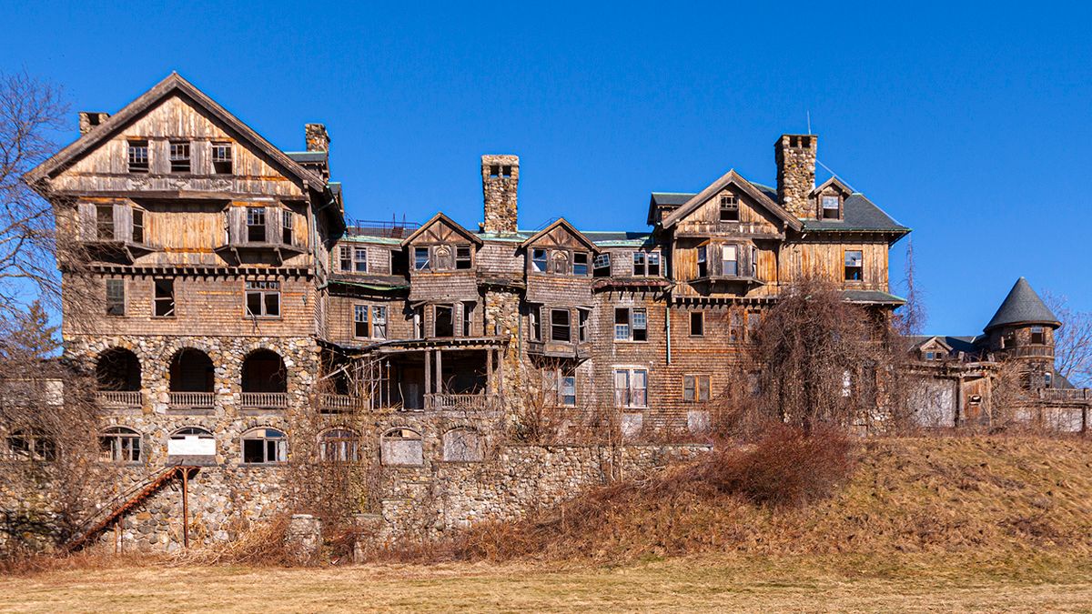The abandoned Bennett College aka Bennett School for Girls did not become a mega mansion.