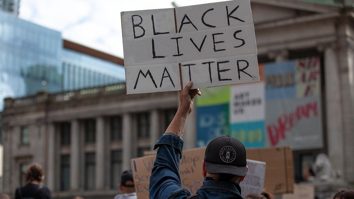 We looked into rumors that the International Olympic Committee banned "Black Lives Matter" apparel at the 20 Olympic Games.
