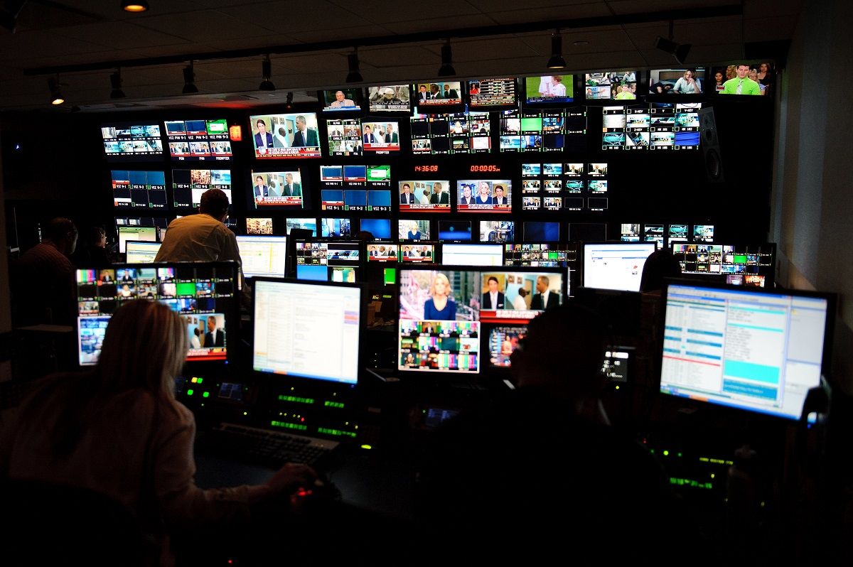 Style Story about the fifteenth aniversary of Fox News.