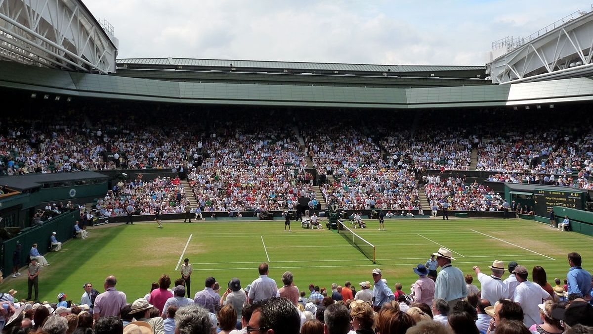 As the Wimbledon tennis tournament kicked off social media posts started to circulate claiming that tennis umpires were required to learn curse words in a variety of languages in order to be able to penalize players for swearing on the court.