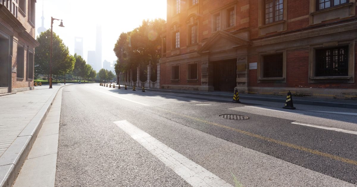 The claim is that U.S. cities are using sunblock on pavement to combat heat.