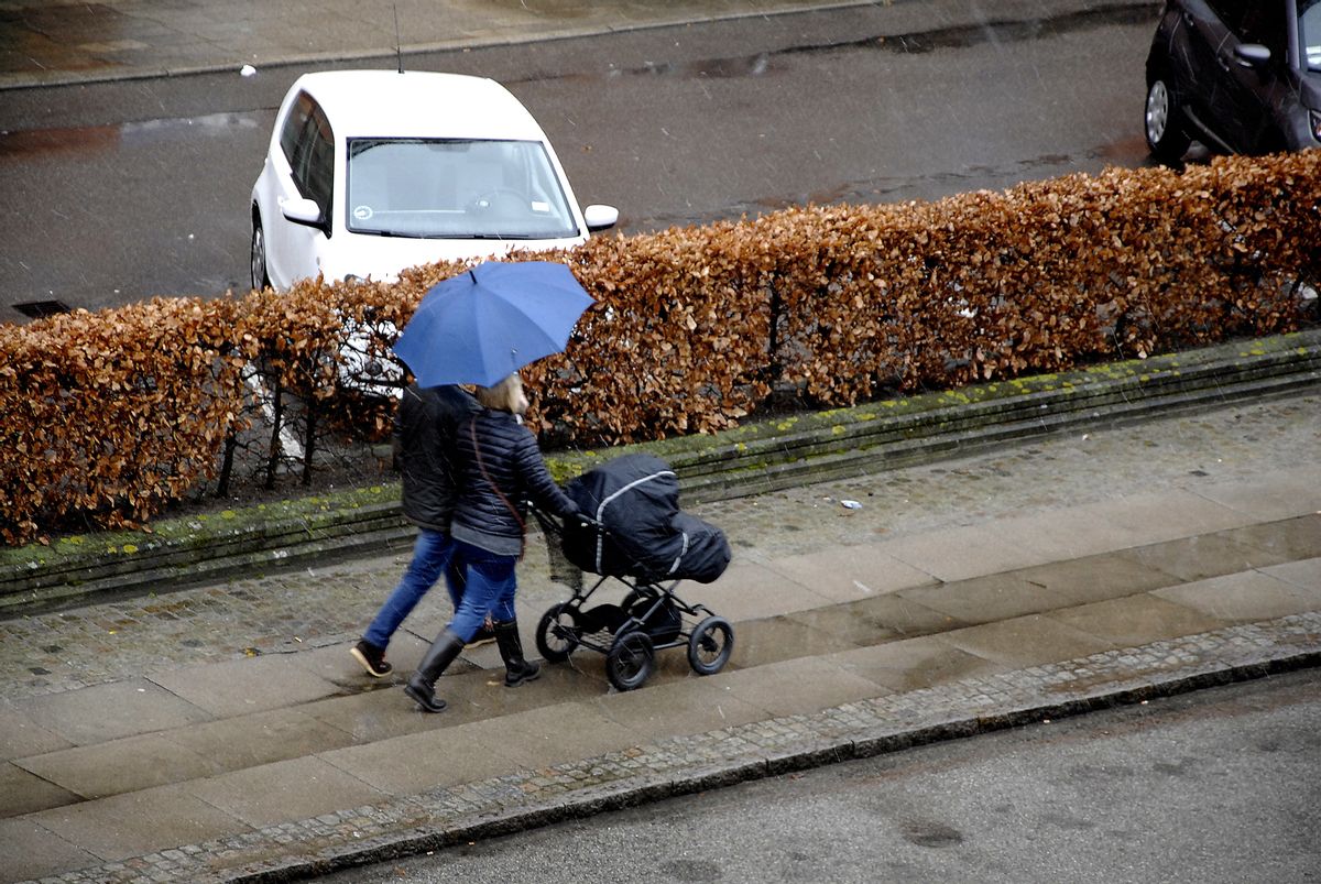 Do Danish parents let their babies nap alone outside?