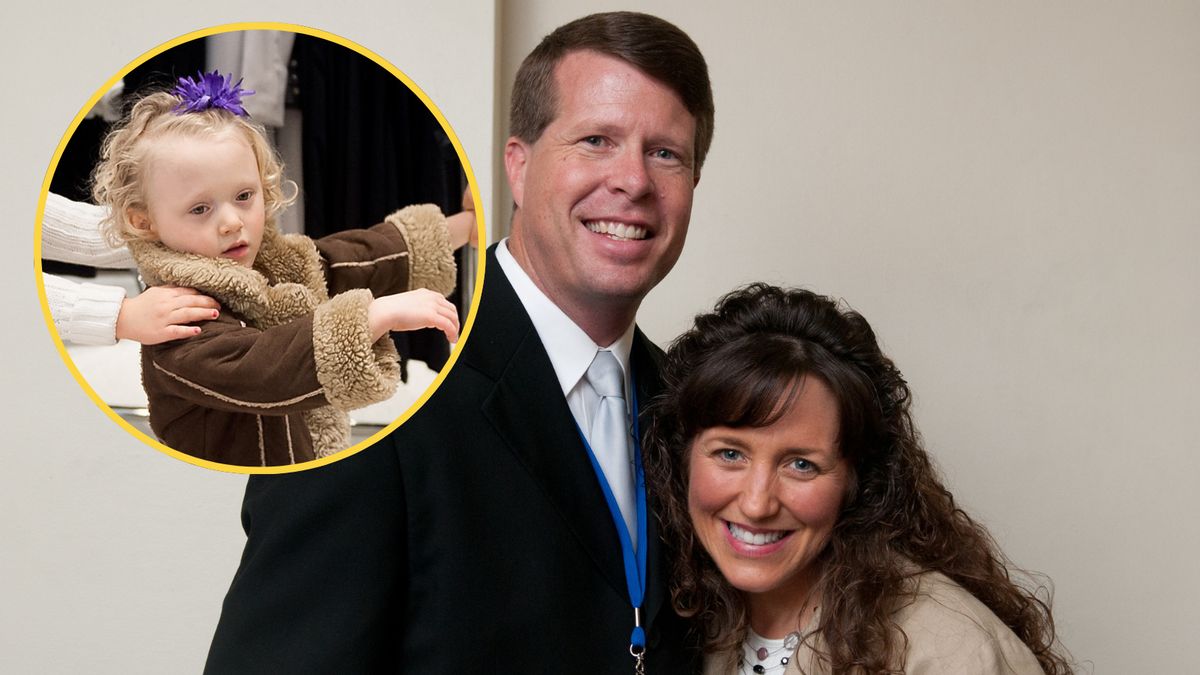 A young blonde girl in a circular framed image collaged alongside a bigger image of her parents, Jim Bob Duggar (left) and Michelle Duggar (right), two white people with brown hair smiling at the camera.