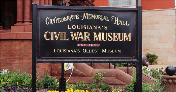 Sign for Louisiana's Civil War Museum and Confederate Memorial Hall