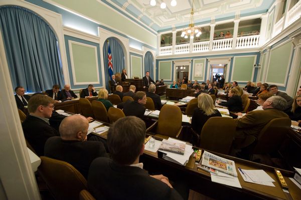 icelandic parliament votes