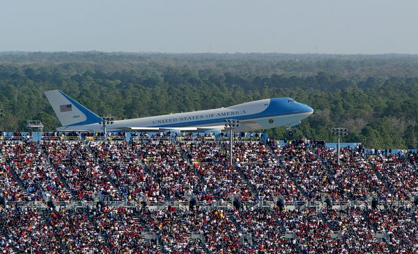 trump air force one daytona