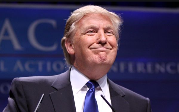 Was a Trump statue removed from a wax museum in Texas?