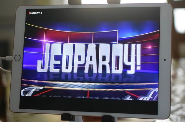 We looked into whether "Jeopardy!" champion Kelly Donohue made the "white power" hand gesture on TV.