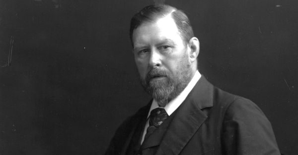 Was Icelandic translation of Bram Stoker's Dracula just fanfic?
