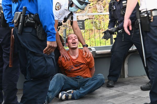 We investigated whether U.S. police officers documented 10 million arrests in 2020.