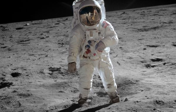 Buzz Aldrin threw a punch and punched a conspiracy theorist.