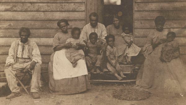 A rumor claimed that Black slaves used cornrows to make maps and share information to help slaves escape to the North.