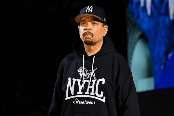 Ice-T robbed at gas station