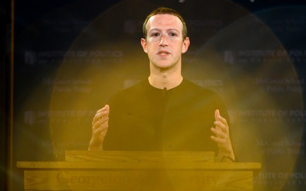 Meta and Facebook are continuing to allow paid ads that make false claims of allegations against Jeopardy host Mayim Bialik all of which eventually lead to CBD gummies scams.