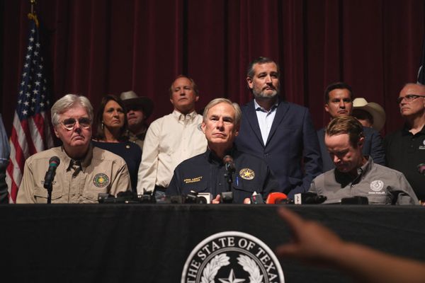 A false rumor on Twitter said that a representative for Texas Governor Greg Abbott visited a grieving family's home who lost a child at Robb Elementary School in Uvalde and offered money in exchange for standing with the governor against stronger gun laws.
