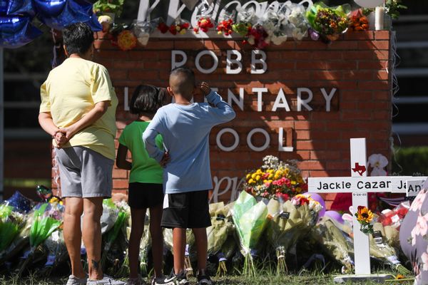 A rumor said that police or law enforcement officers went inside Robb Elementary School in Uvalde Texas to rescue their own children on the day of the deadly mass shooting.