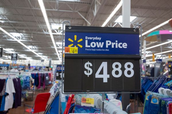 A Walmart Facebook scam promised free LG and Samsung TVs and televisions for taking surveys in a giveaway.