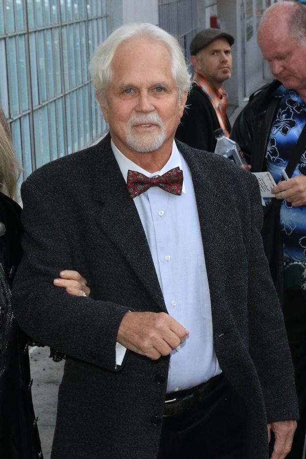 Tony Dow is not dead yet, as of the morning of July 27, 2022.