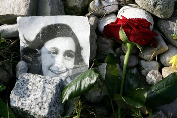 A Facebook rumor claimed that the Keller Independent School District in Texas banned the diary written by Anne Frank and the Bible.
