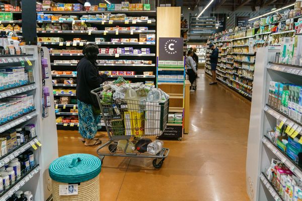 The U.S. government can’t do much about rising food prices, which are primarily caused by supply chain problems.