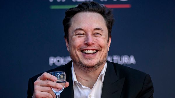 Elon Musk was featured in a fake post that claimed he typed the words I am a pedophile.